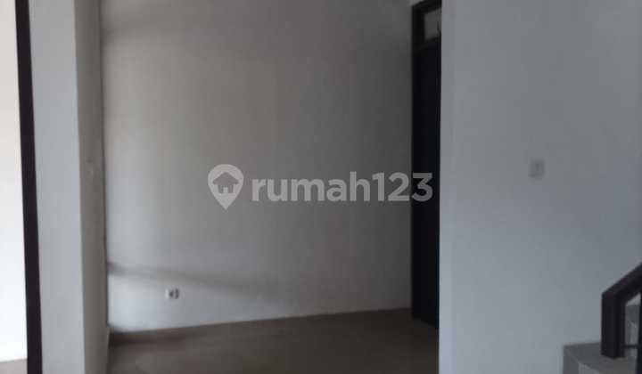 For Sale Beautiful 2-Story House In Metland Transyogi 2