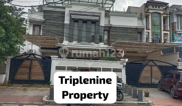 Dijual Rumah Dgn Swimming Pool Di Jln Tebet Raya