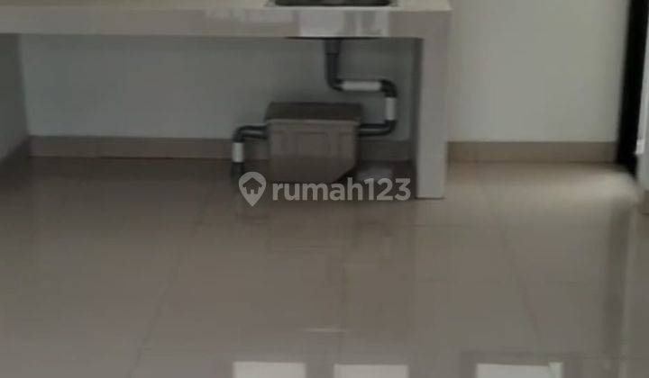 Rumah Baru Dan Bagus di Sumarecon Crown Gading - Bekasi 2
