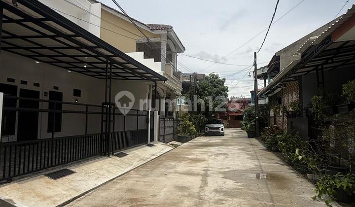For Sale New Two-Story House Ready to Occupy in Pesona Anggrek Bekasi 2