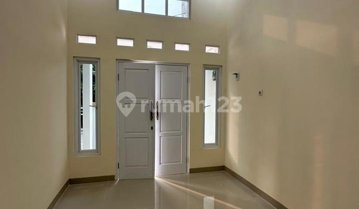 For Rent Beautiful Brick House Flood-Free in Vila Indah Permai Bekasi 2