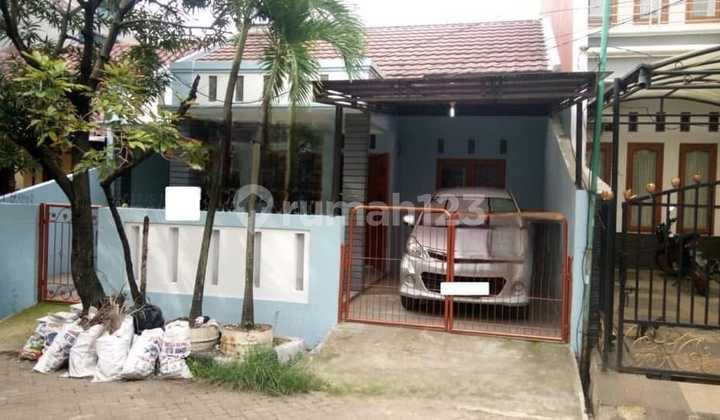 Dijual Rumah Cantik di Villa Jakasetia Taman Galaxy Bekasi