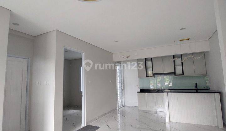 Dijual Rumah Cantik 2.2 M Di Delatinos Bsd  2