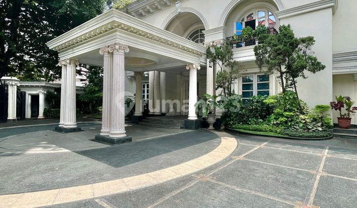 Super Luxury House in Elite Area Pondok Indah