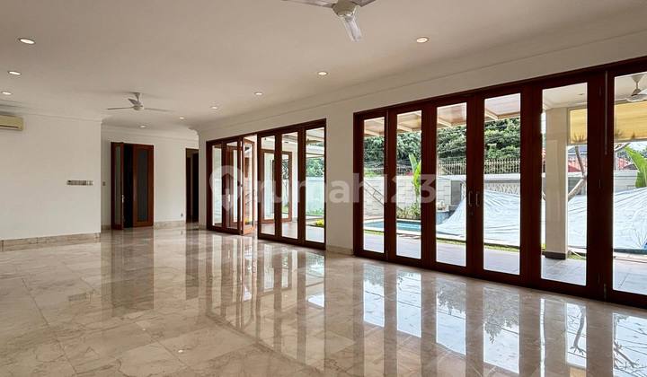 New Building Hook Position Near Citos Cilandak 2