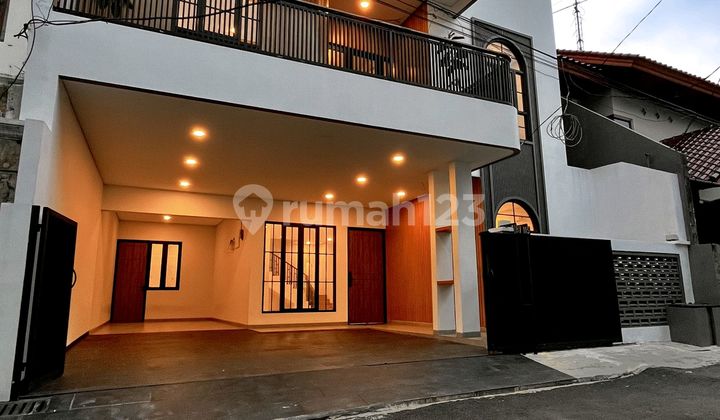 Rumah Baru Area Perumahan Di Komplek Ampera Cilandak Dekat Kemang Siap Huni