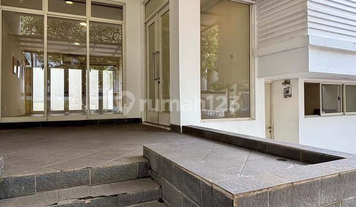 Rumah Modern Minimalis Dalam Townhouse Dekat Pondok Indah 2