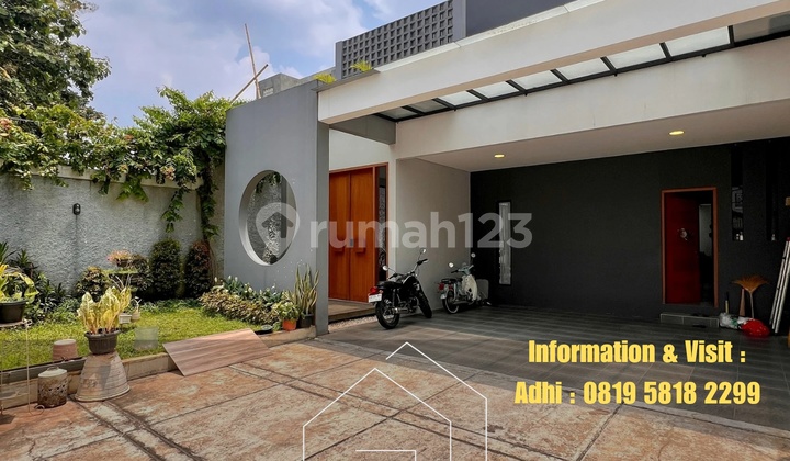 Dekat ke Tol Jalan Lebar Rumah di Dalam Komplek Cilandak