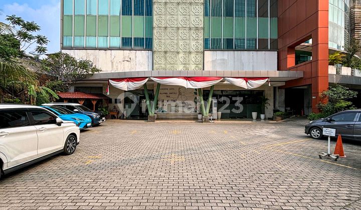 Gedung 4 Lantai Di Pusat Kota Menteng Dekat Krl