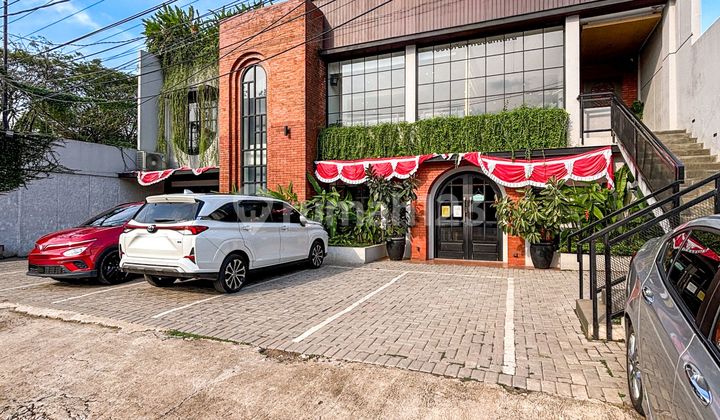 Commercial Building Suitable for Business on the Side of Cipete Cilandak Highway Near the Toll Road Commercial Building Suitable for Business on the Side of Cipete Cilandak Highway Near the Toll Road