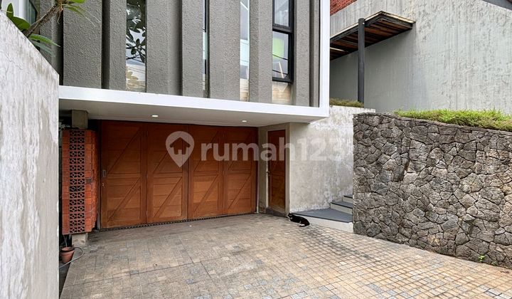 Bangunan Cantik Nyaman Lokasi Cipete Dekat Kemang