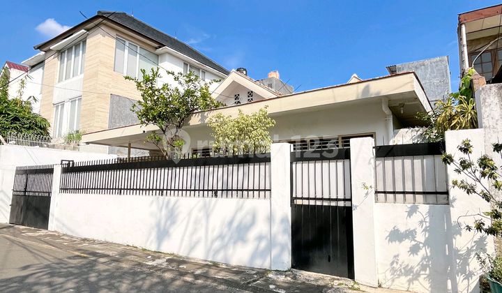 Rumah Minimalis Cocok Renovasi Area Elit Kebayoran Baru Dekat Scbd