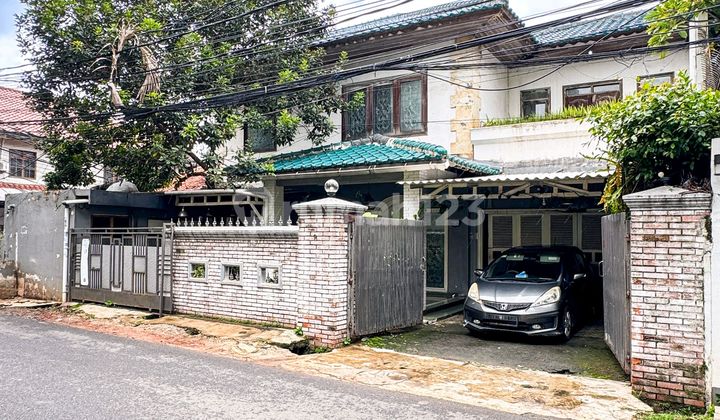 Rumah 2 Lantai Jalan Lebar Bebas Banjir Cipete Cilandak