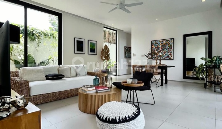 Rumah Konsep Resort Dalam Townhouse Kemang Siap Huni 2