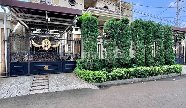 Rumah Dalam Komplek Rooftop Basement Pancoran Dekat Kuningan Rumah Dalam Komplek Rooftop Basement Pancoran Dekat Kuningan