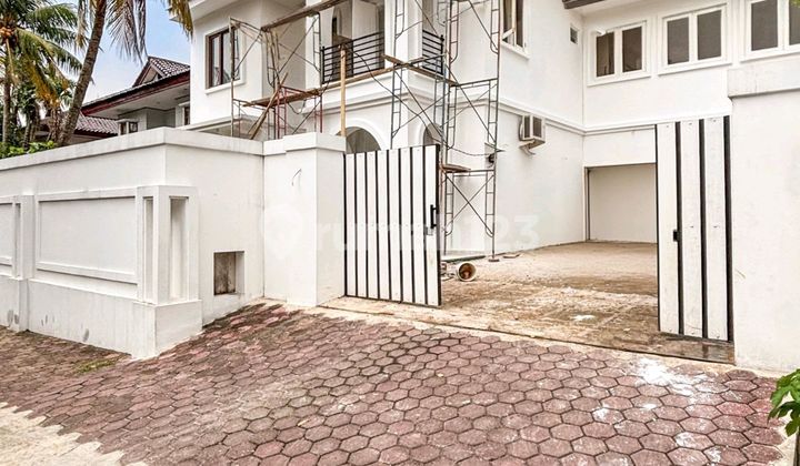 Rumah Baru Renovasi Kawasan Perumahan Ada Private Pool Di Kemang Rumah Baru Renovasi Kawasan Perumahan Ada Private Pool Di Kemang