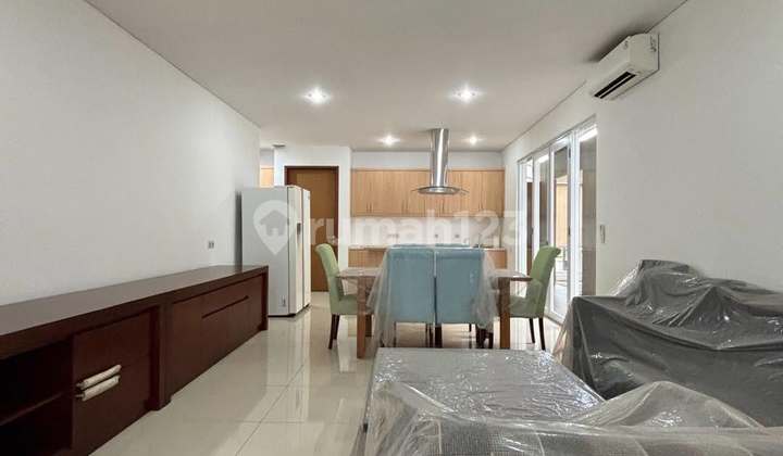 Terawat Siap Huni Dalam Townhouse Dekat Tol Dan Pondok Indah 2