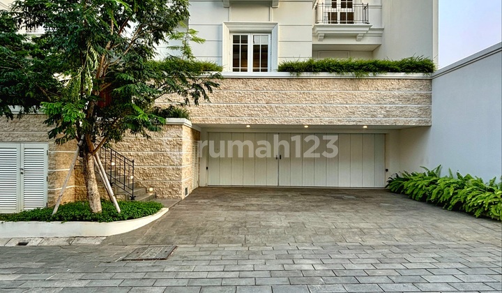 Rumah Baru 3 Lantai Dalam Kompleks Kebayoran Baru Design Modern