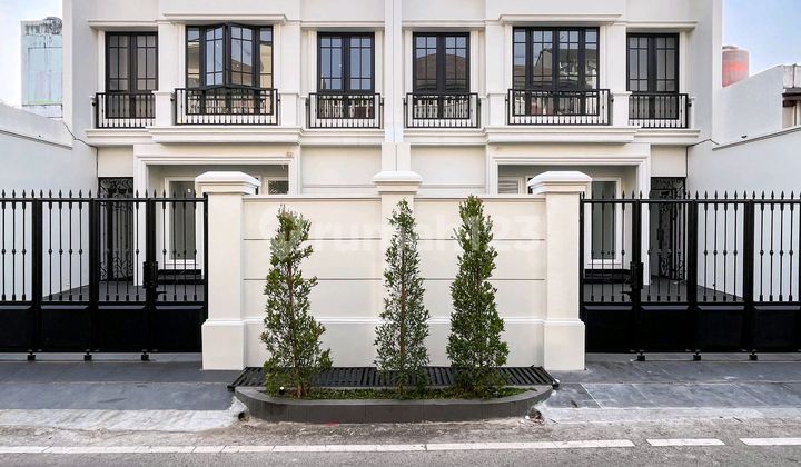 Rumah Baru Klasik Lingkungan Tenang Cempaka Putih Jakpus Rumah Baru Klasik Lingkungan Tenang Cempaka Putih Jakpus