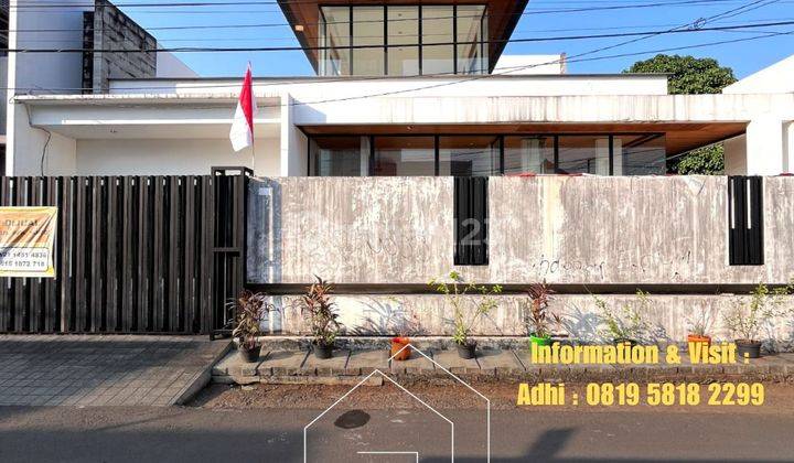 Rumah Tropis 2 Lantai Dekat Kuningan Menteng 1