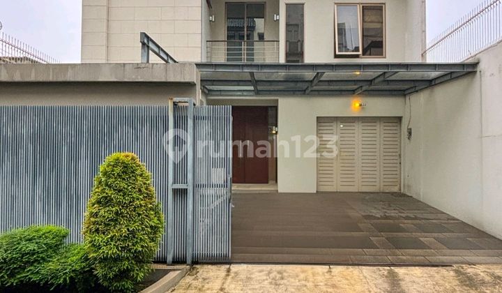 2-Storey Ready-to-Occupy Building with Pool in Pondok Indah