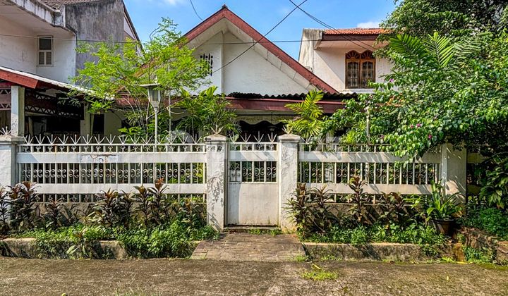 Rumah Lama Hitung Tanah Area Hunian Elit Kebayoran Baru Dekat Scbd