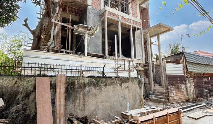 Rumah Baru Design Classic Private Pool Di Cipete Cilandak 2