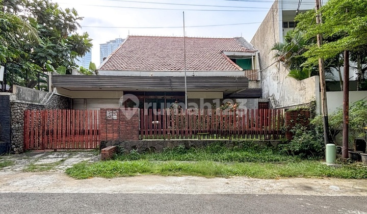 Rumah Lama Hitung Tanah Dalam Perumahan Kebayoran Baru Jalan Lebar