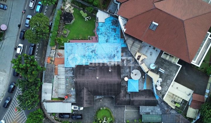 Wide Land Hook Position on Wide Road Kebayoran Baru Commercial Business Area