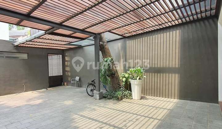 Rumah Modern Tropical Private Pool Siap Huni Di Kemang 2