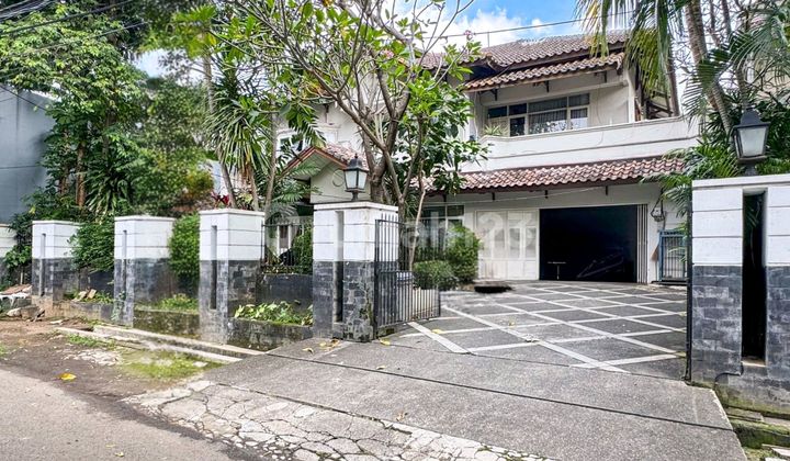 Selong Area Cocok Jadi Rumah Baru Mewah di Kebayoran Baru