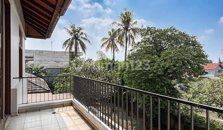 House With Spacious Yard Private Pool In Kemang Pejaten 2