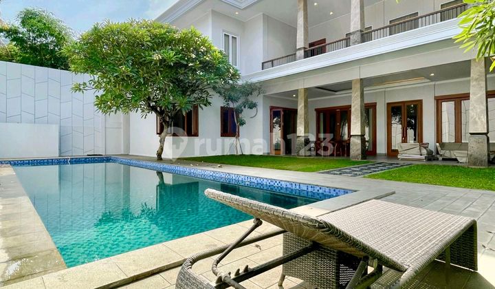 Bangunan Baru 2 Lantai Halaman Luas Jalan Lebar Bebas Banjir Ampera Kemang