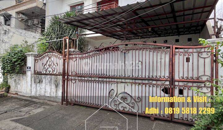 Jalan Lebar Dekat Senayan Rumah Butuh Renovasi 2