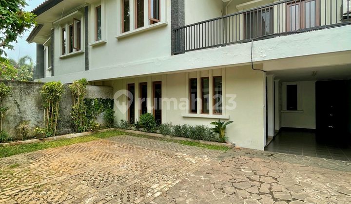 Well-Maintained, Move-In Ready House in Kuningan Business Area, Jakarta. 1