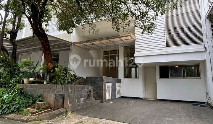 Rumah Modern Minimalis Dalam Townhouse Dekat Pondok Indah Rumah Modern Minimalis Dalam Townhouse Dekat Pondok Indah