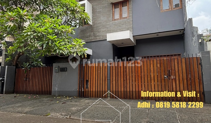 Price Drop 2-Story Wide Road Flood-Free Kebayoran Baru