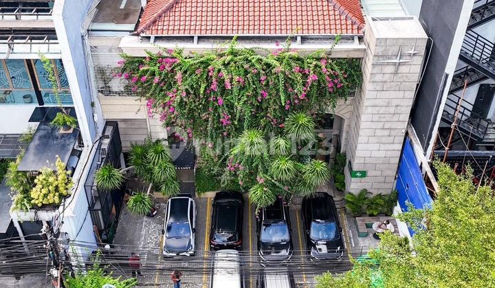 3-Storey Commercial Space in Panglima Polim, Suitable for Office, Coffee Shop, or Clinic