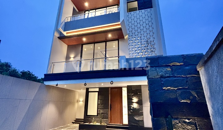 Cuma Satu Rumah Baru Kompleks Ampera Kemang Cilandak