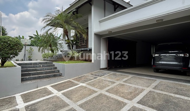 Split Level Halaman Luas Dalam Area Perumahan Dekat Tol Andara Split Level Halaman Luas Dalam Area Perumahan Dekat Tol Andara