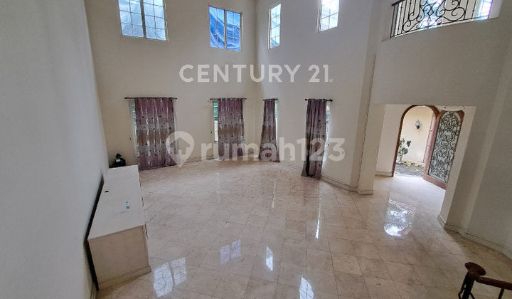 Disewakan Rumah Taman Golf Di Lippo Karawaci Disewakan Rumah Taman Golf Di Lippo Karawaci