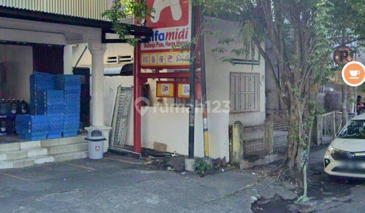 Rumah Tua Di Tengah Kota Manado Hadap Jalan Raya 2