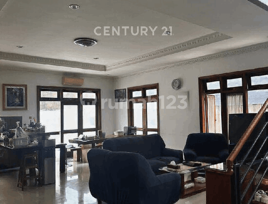 Dijual Rumah 2 Lantai di Lippo Karawaci 2