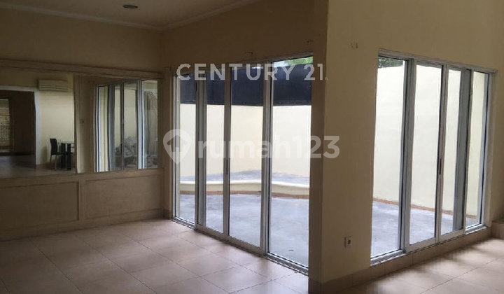 Dijual Rumah Semi Furnished di Lippo Karawaci Dijual Rumah Semi Furnished di Lippo Karawaci