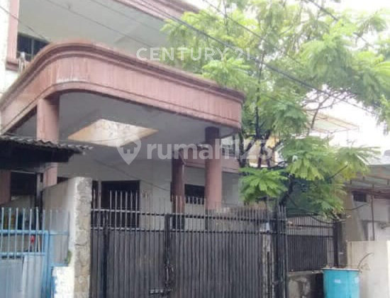 Dijual Rumah 2 1/2 Lantai Lokasi Strategis Di Meruya