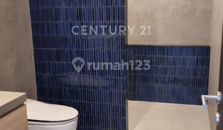 For Sale Luxury And Modern House In Palmyra Alam Sutera 2