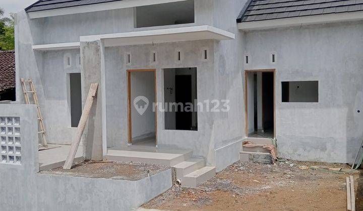 Rumah Baru Murah Dekat Pasar Godean Sleman 1