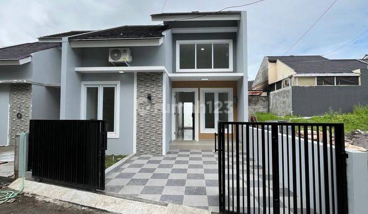 Rumah Modern Tanah Luas Di Purwomartani Sleman 1