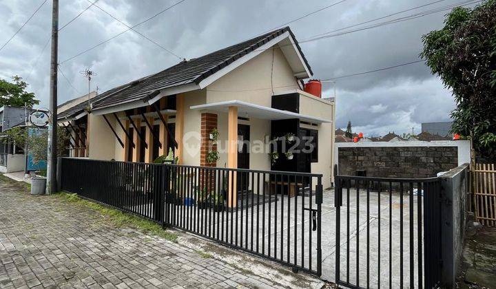 Rumah Fully Furnished Dalam Perumahan Di Jalan Imogiri Barat Sewon Bantul 1