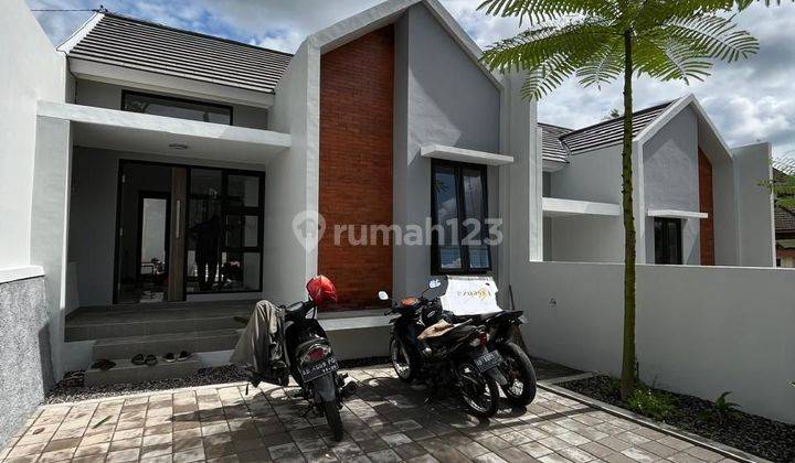 Rumah Modern Scandinavian Di Mlati Sleman 2